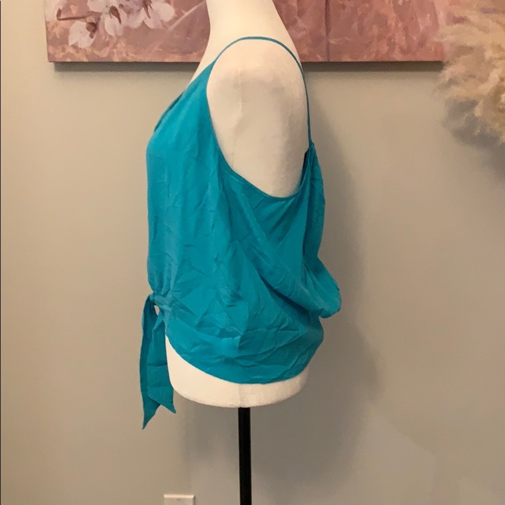 BEBE top - Picture 2 of 6
